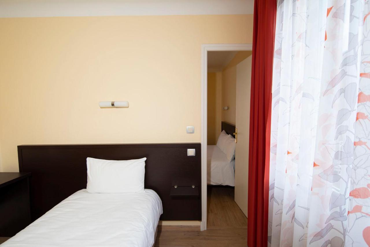 Hotel de France Saint-Geniez-dʼOlt Buitenkant foto