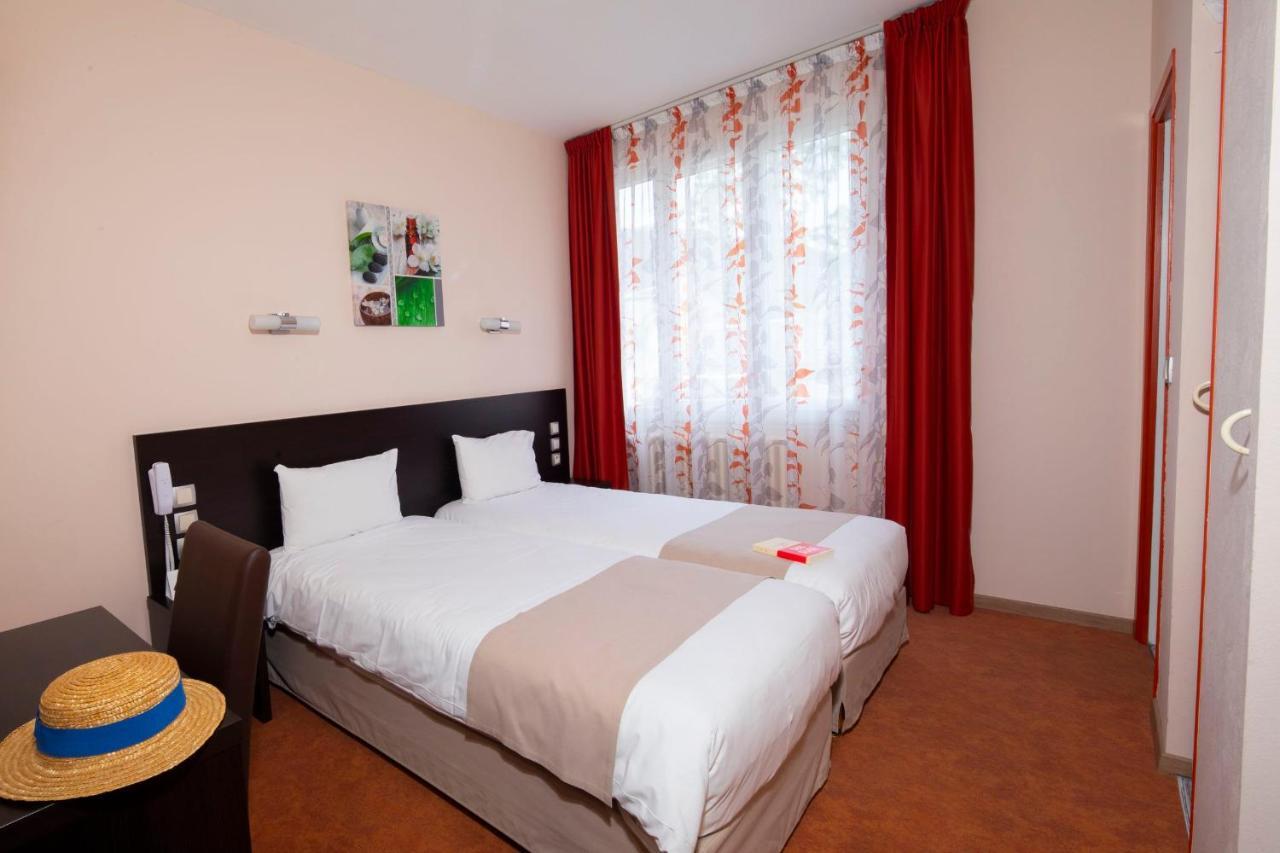 Hotel de France Saint-Geniez-dʼOlt Buitenkant foto