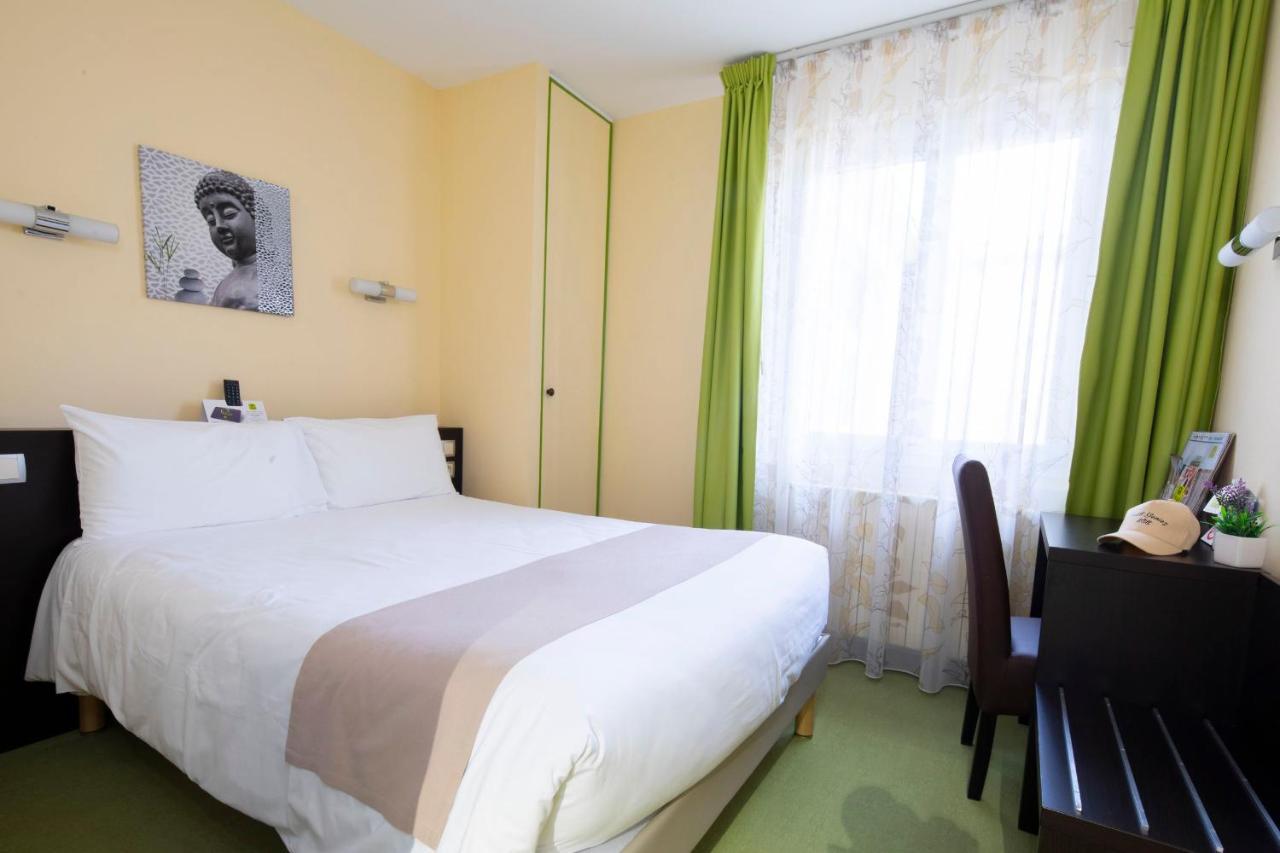 Hotel de France Saint-Geniez-dʼOlt Buitenkant foto
