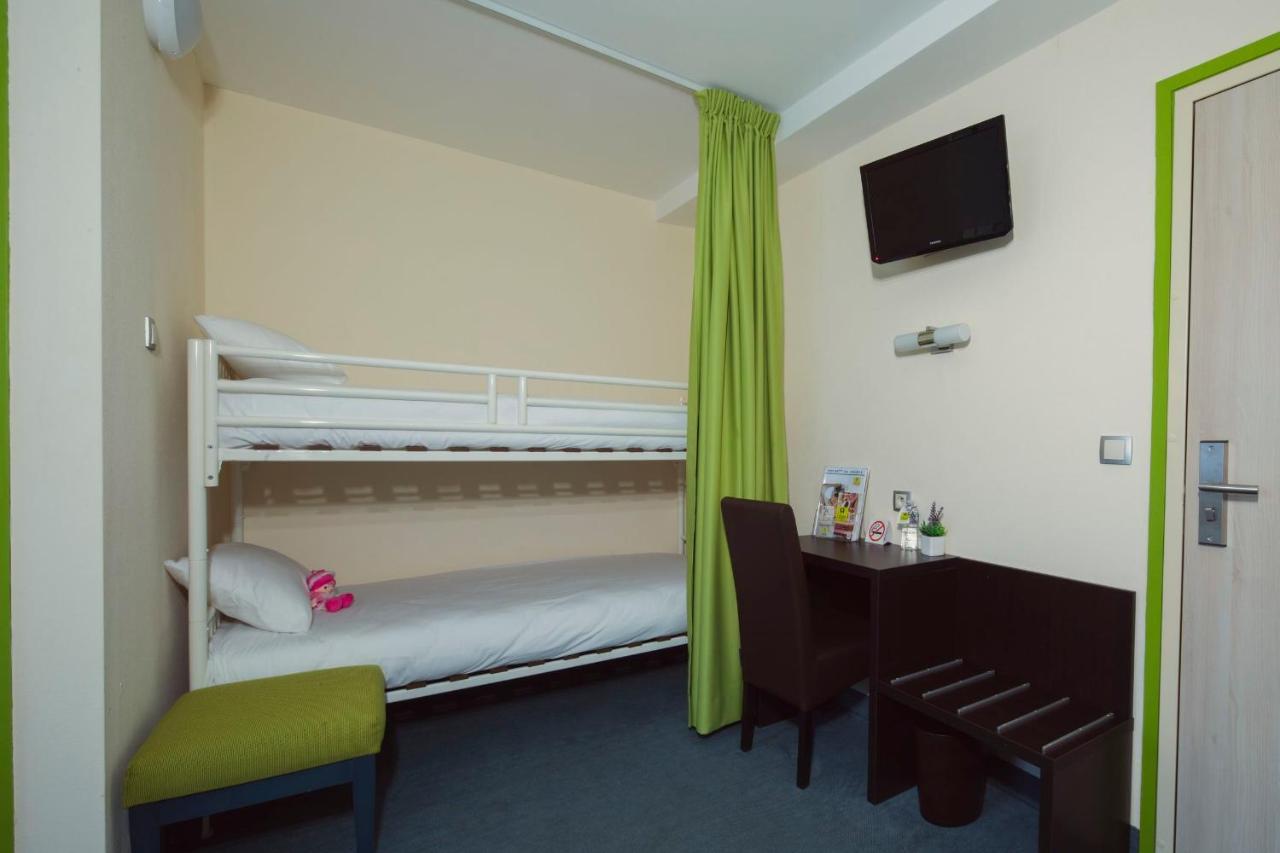 Hotel de France Saint-Geniez-dʼOlt Buitenkant foto
